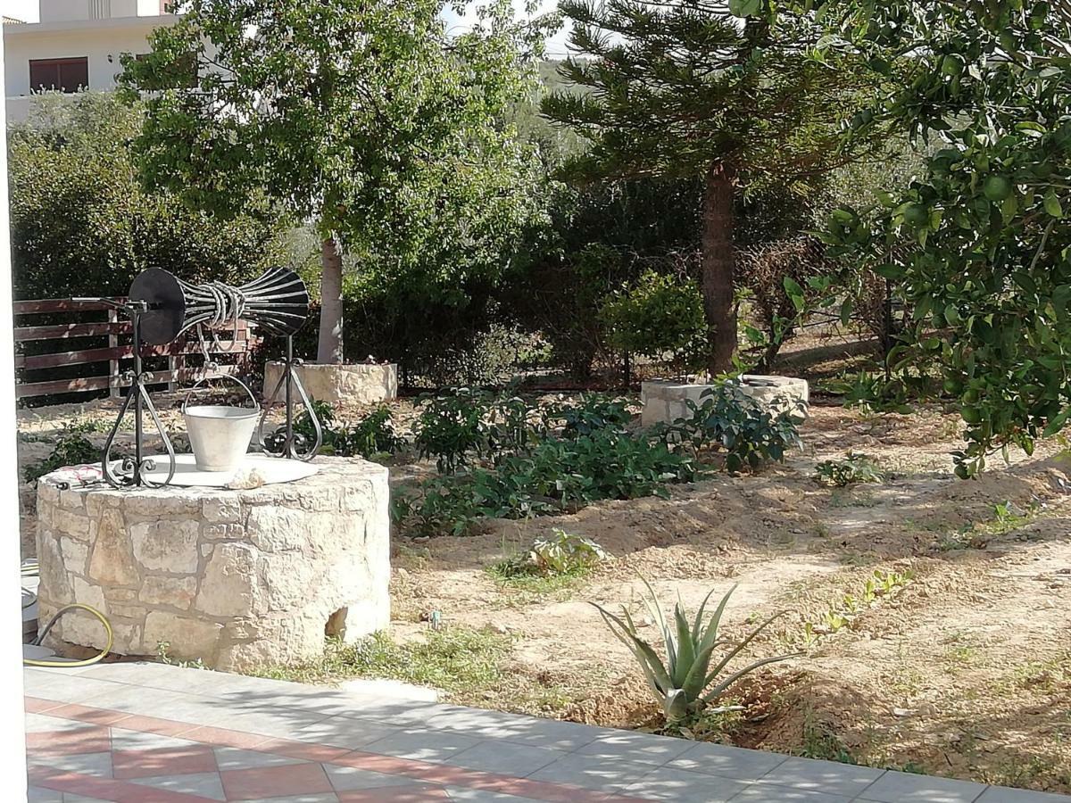 Eden Garden Villa Near Knossos Skalanion エクステリア 写真